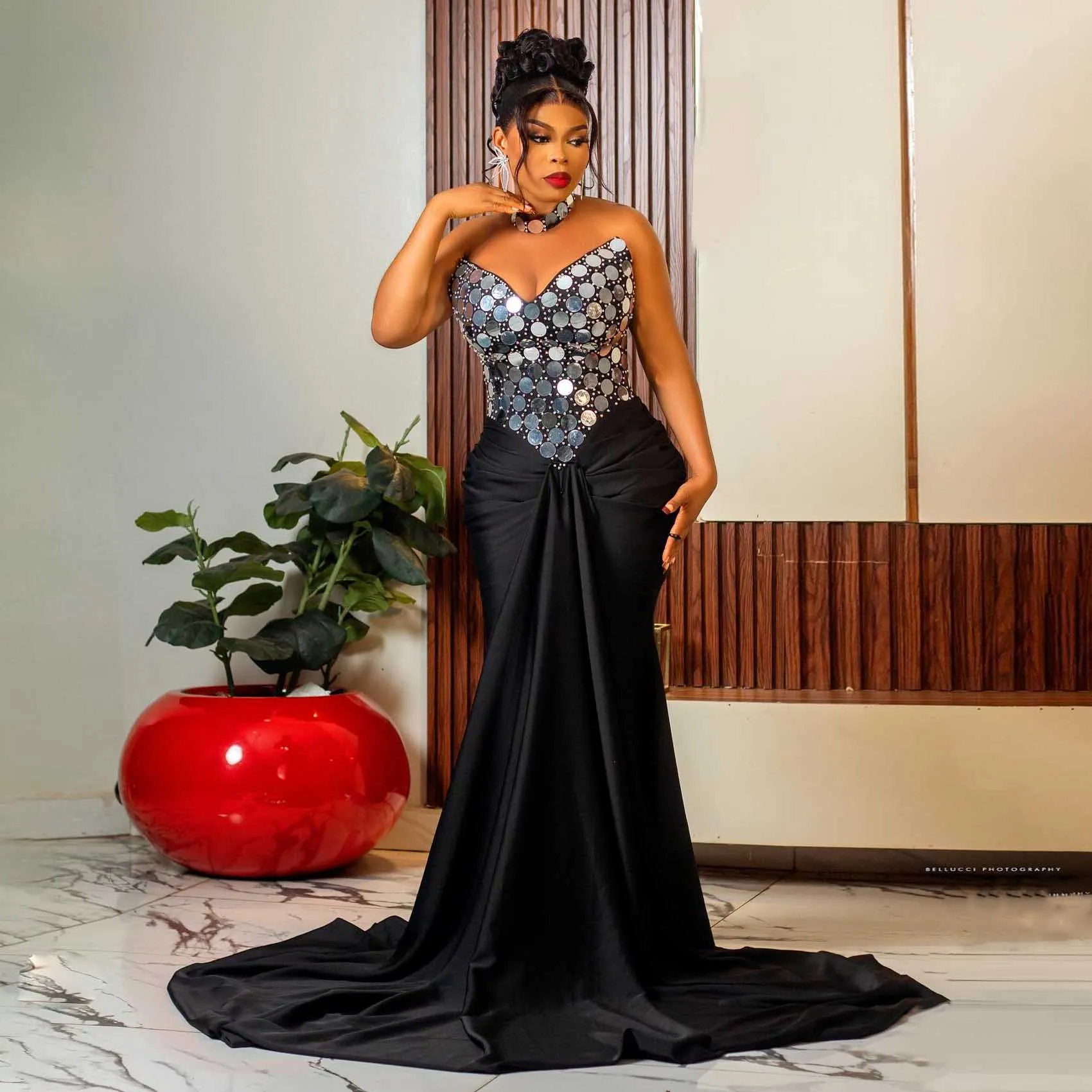

Black Women Formal Party Dresses Stunning Black Mermaid Birthday Dress with Silver Mirrors Unique Asoebi Wedding Guest Gowns