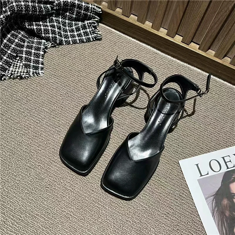 Design Summer Hollow Out PureColor Sandals Woman Non Slip Casual Elegant Shoes Beach Korean Style Buckle Medium Heels Shoes Slim