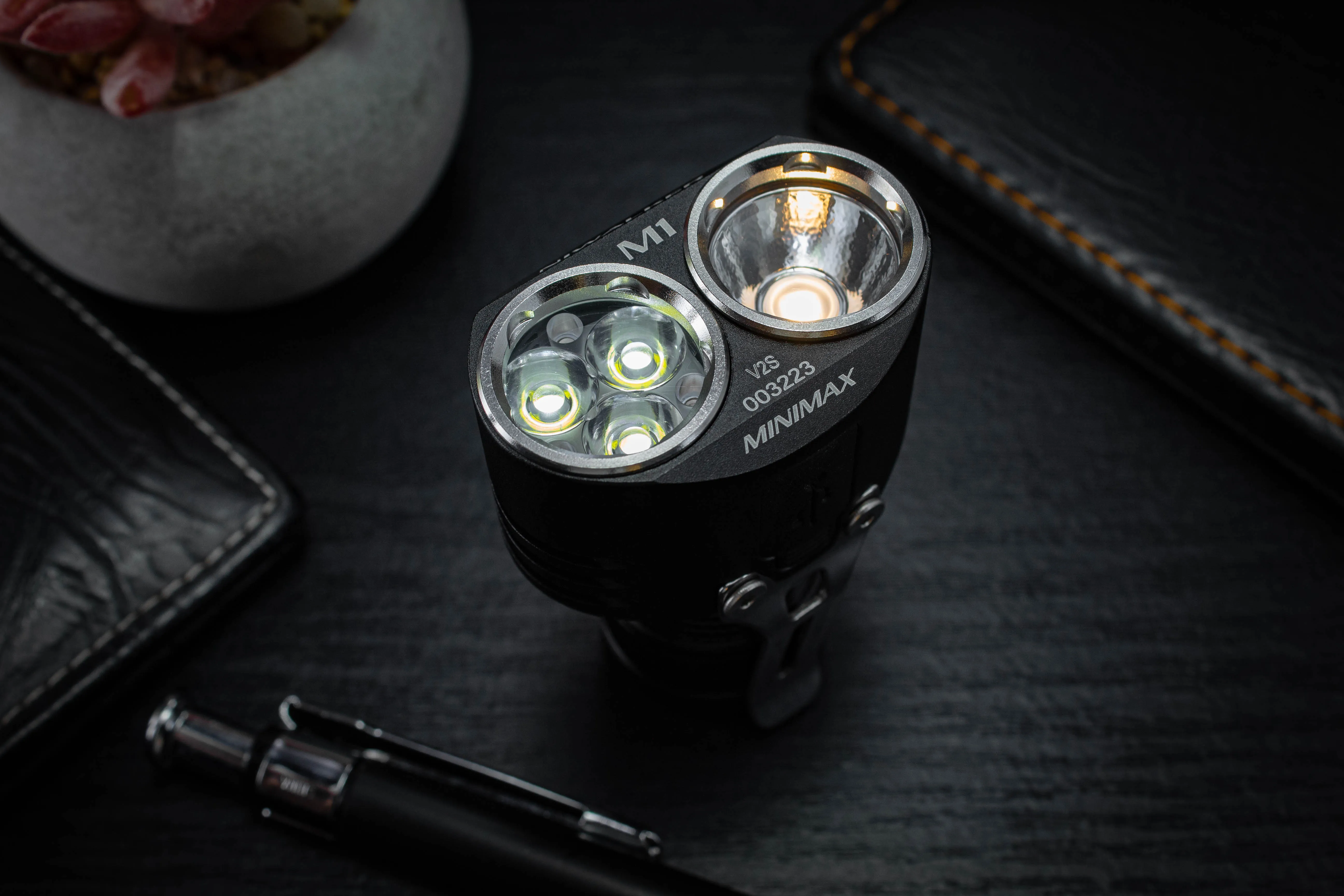 Niwalker Etmini V 2S 3050 Lumen Cw & Nw TYPE-C Oplaadbare Multifunctionele Edc 18350 Zaklamp