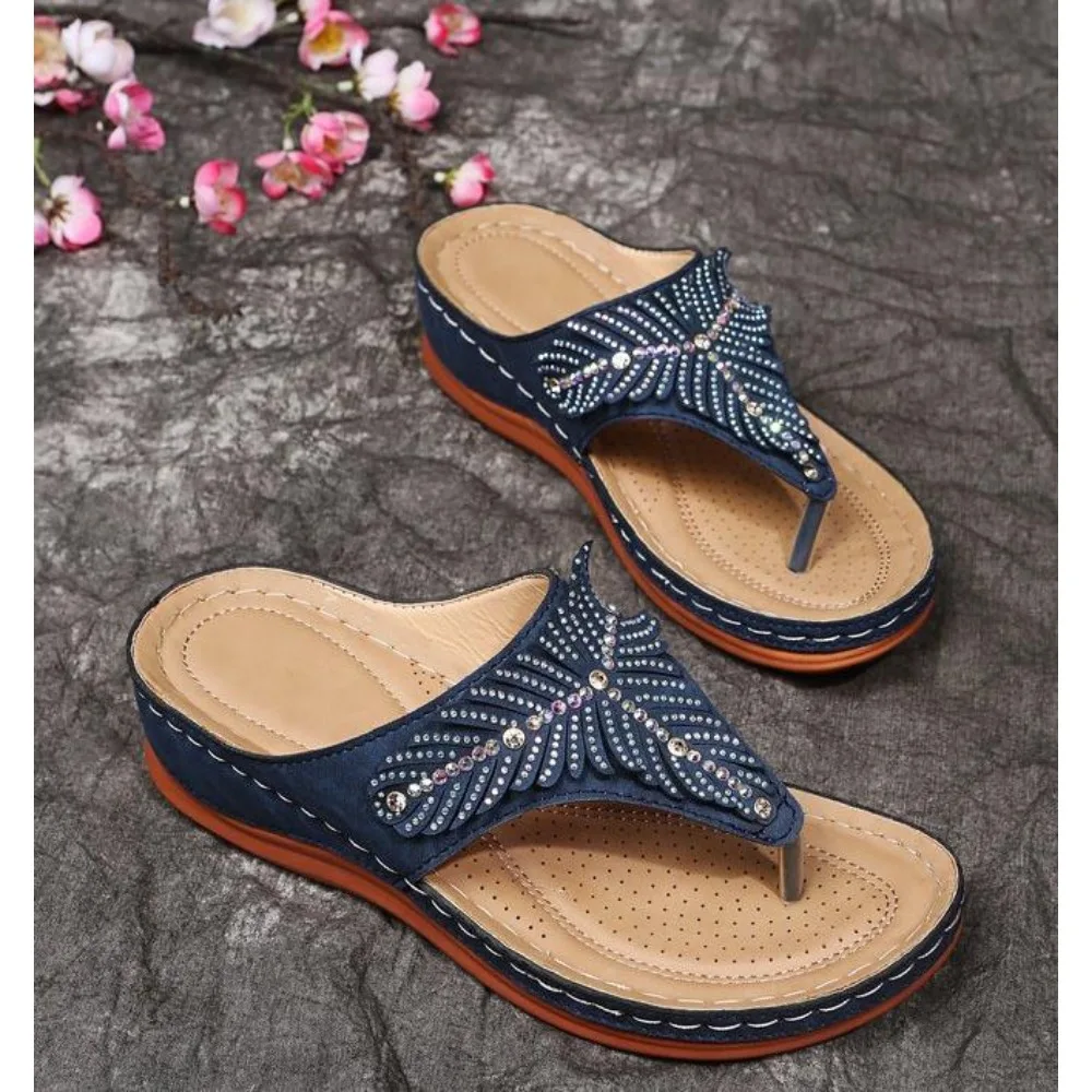 Frühling Sommer neue Outdoor-Hausschuhe einfarbige Leder Overlay Gürtels chnalle Dekoration offene Zehen dicke Sohle Strand Sandalsa