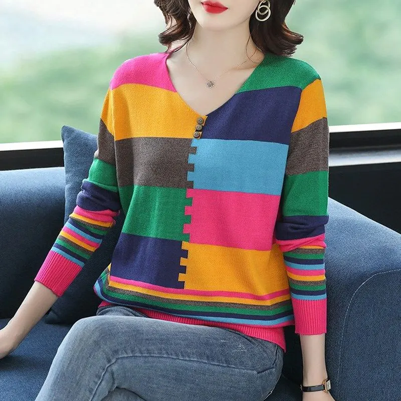 Casual V-Neck Contrasting Colors Striped Sweaters Autumn Winter New Fashion Button Long Sleeve Knitted Jumpers Women\'s Clothing