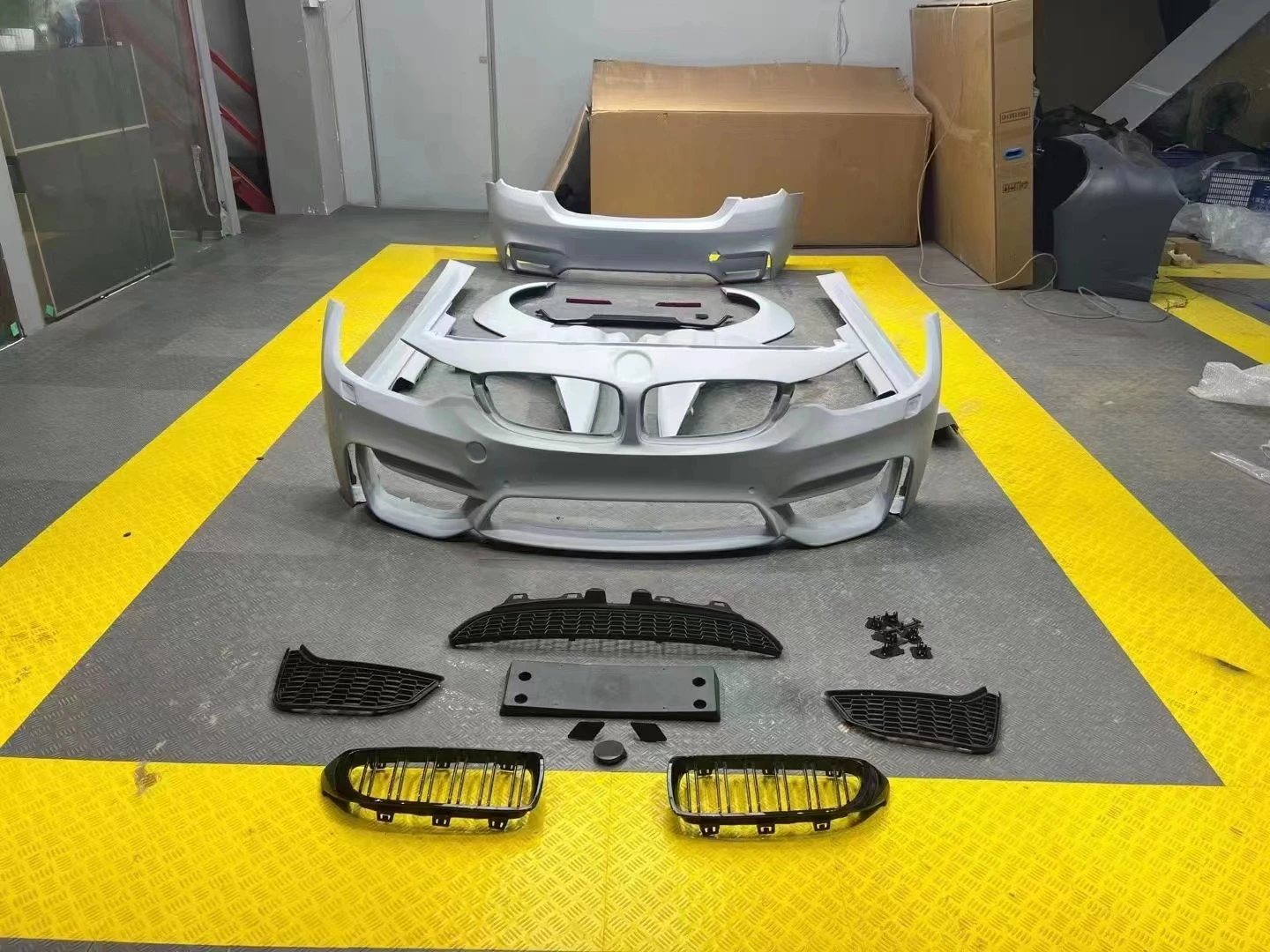 Old to New Wide Body Kit  Front bumper For BMW 4 Series M4 F32 F82 front bumper side skirt fender rear bumper