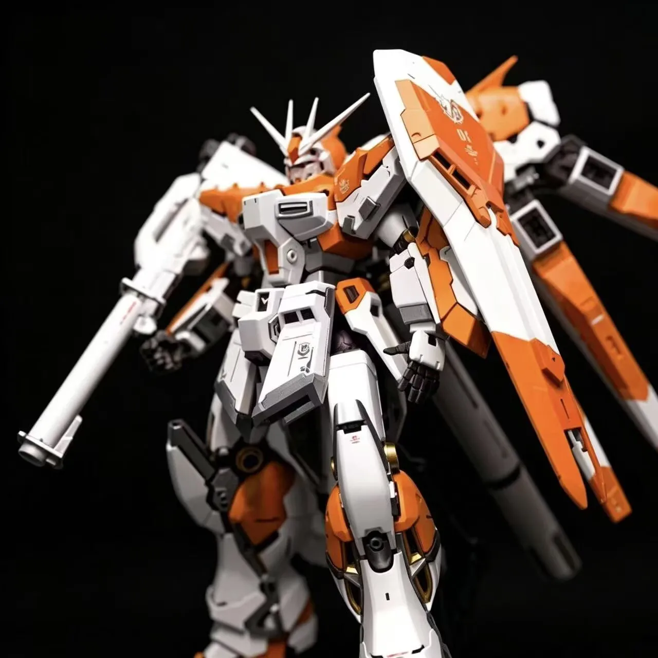 ZHUJIANG موديل Rg Manatee 1/14 - مراجعة Bandai Model Gundam Rg وسعره