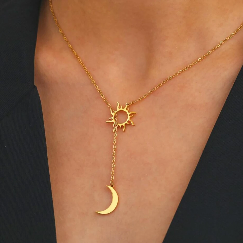 Sun Moon Tonghui Combination Pendant Stainless Steel Minimalist Style Collar Chain as a Special Gift for Girlfriend or Mom