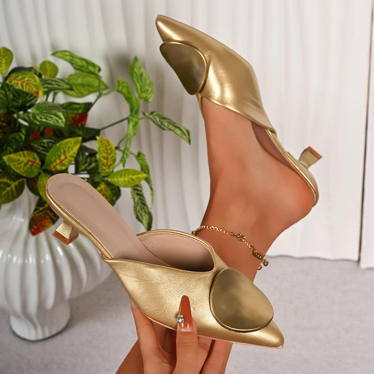 

Women Slippers Luxury High Heels Mules Shoes Pointed Toe Heeled Sandals Elegant Party 2025 Summer Designer Sandals ZaoatosMujer