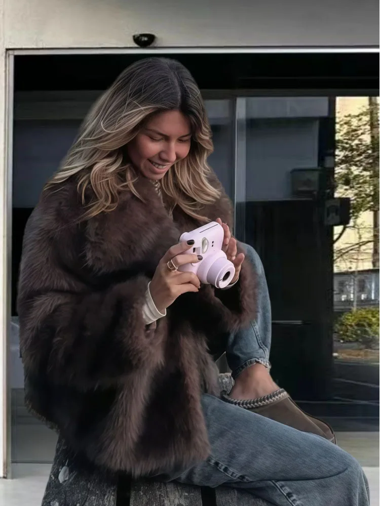 Retro Long Sleeved Fur Jacket for Women Solid Color Lapel Faux Fur Cardigan Tops Fashion Ccasual Thickened Warm Overcoat