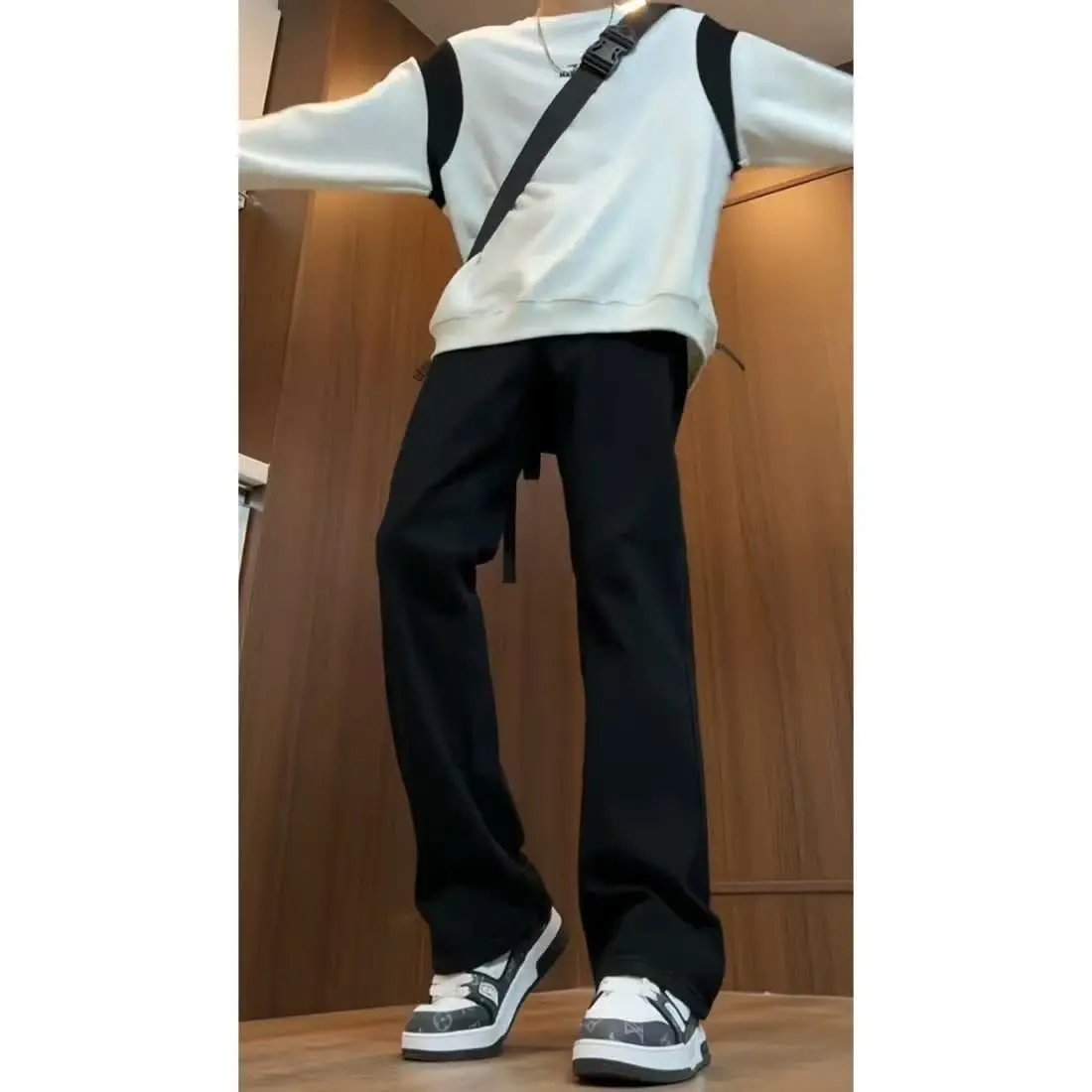 

Американские ретро-джинсы с эффектом потертости, прямые, мужские, весна-осень, новые, модные, в стиле High Street, INS, слегка расклешенные, из хлопка и полиэстера