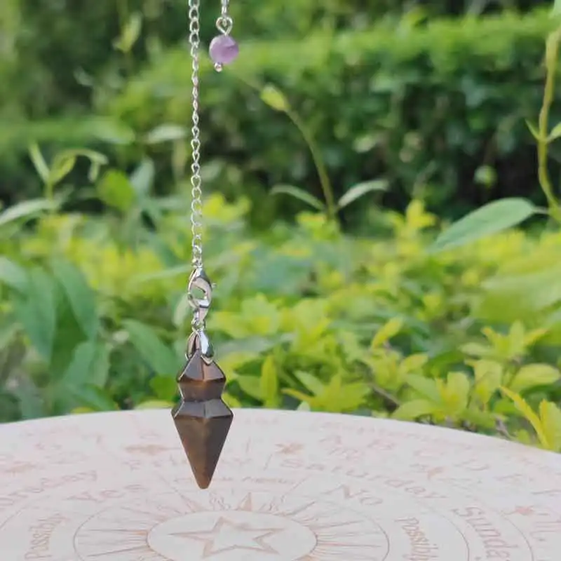 Cone Natural Stone Crystal Pendulum for Dowsing Divination Healing Point Pendulum Clear Quartz Fluorite Quartz Pendulo x237