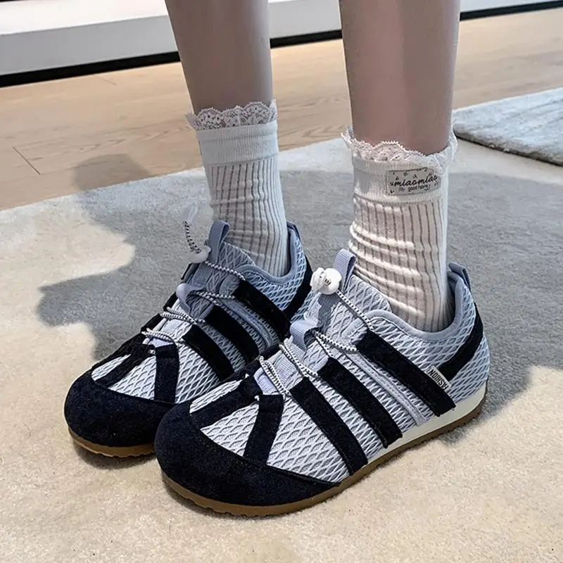 

Брендовый дизайн, разноцветные кроссовки на шнуровке, женские осенние кроссовки с дышащей сеткой на низком каблуке, осень 202, спортивная обувь, мягкие нескользящие кроссовки