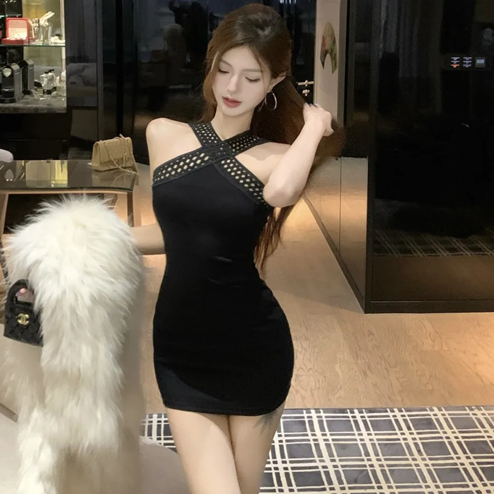 Sukienka na imprezę wiosna-lato 2026, seksowna sukienka mini z odkrytymi plecami, wiązana na szyi, obcisła, krótka, czarna sukienka damska z efektem odsłoniętych pośladków.