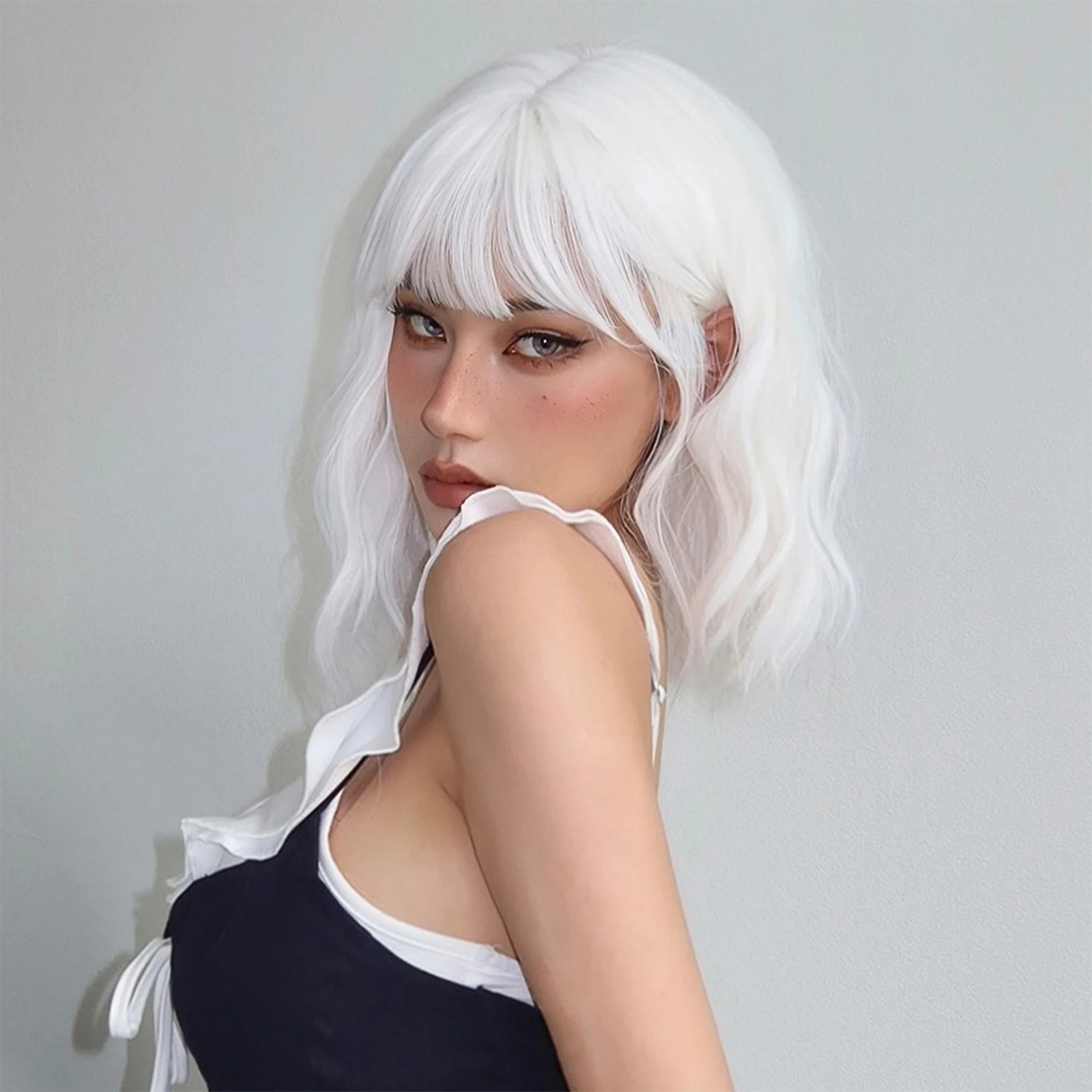 Short Wavy White Synthetic Wig for Women Helloween Cosplay Hair Bob Wigs With Bangs Lolita Party Heat Resistant Natural Wig image 2