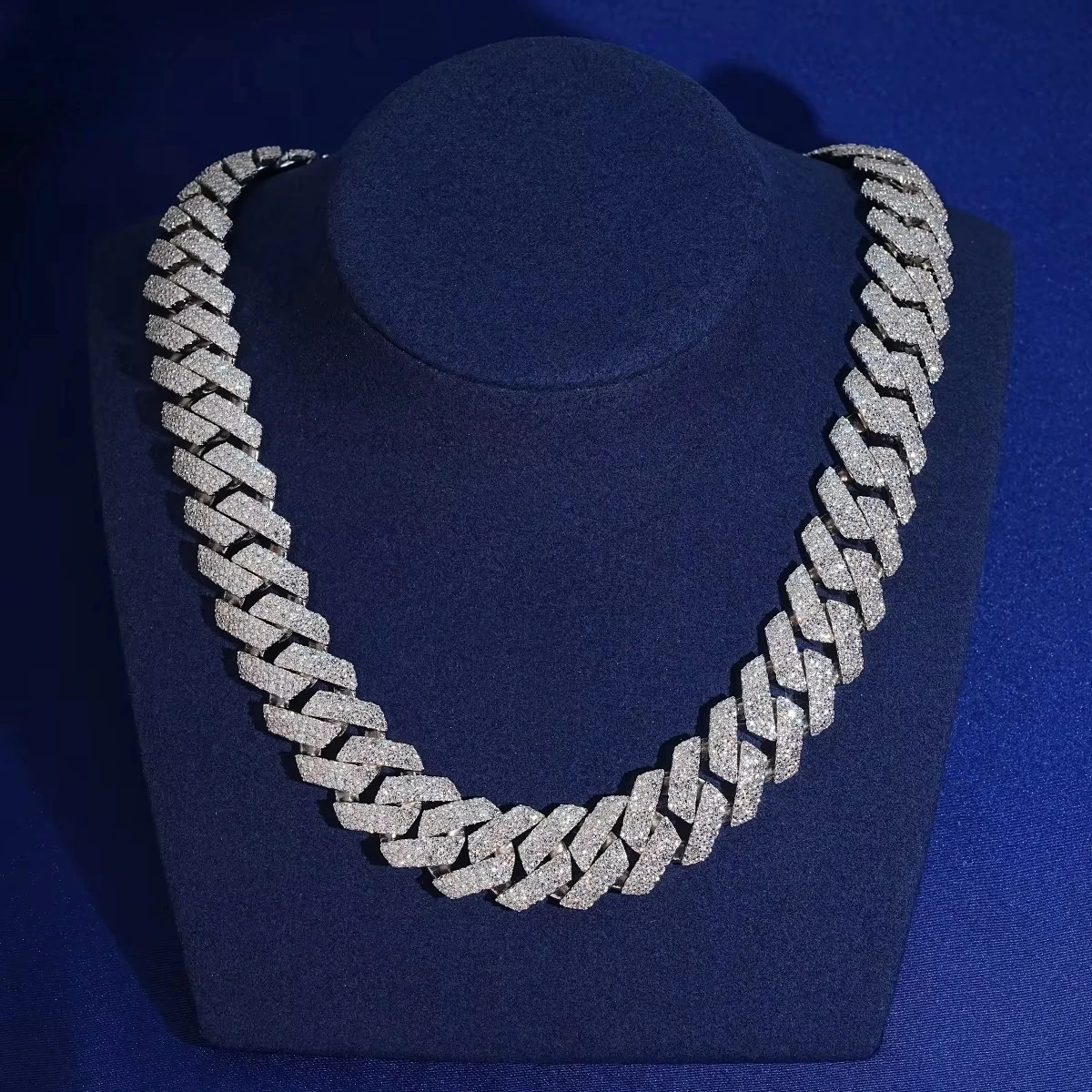20Mm Cuban Chain Necklace, Men's Hip-hop Jewelry Seiko Custom Hip-hop Cuban Necklace, Multiple Color Schemes Are Available