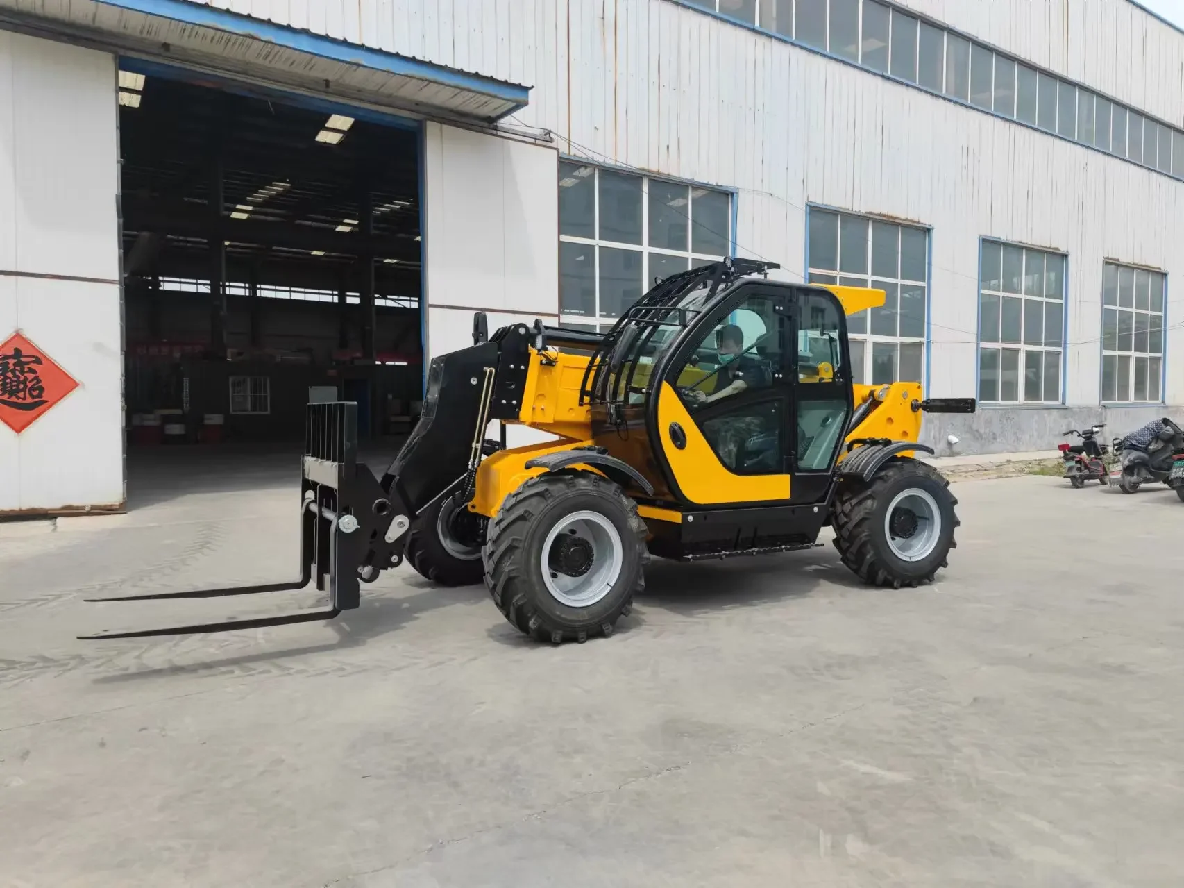 4Ton Telehandler سعر الرافعة الشوكية للرافعة الشوكية تلسكوبية مع قدرة تأجير الرافعة الشوكية الرافعة الشوكية للعمل التضاريس الخام