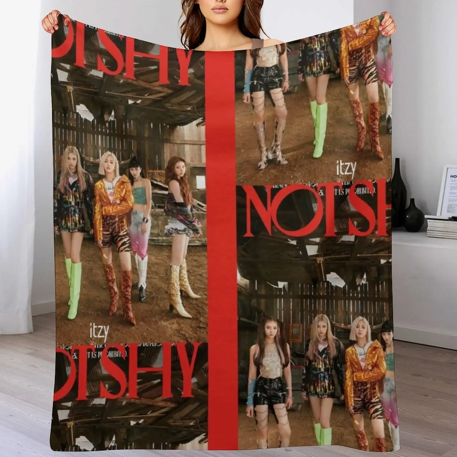 

ITZY Not Shy Fans Everywhere, gift for girlfriend or boyfriend Throw Blanket Warm Plaid Giant Sofa Luxury Blankets