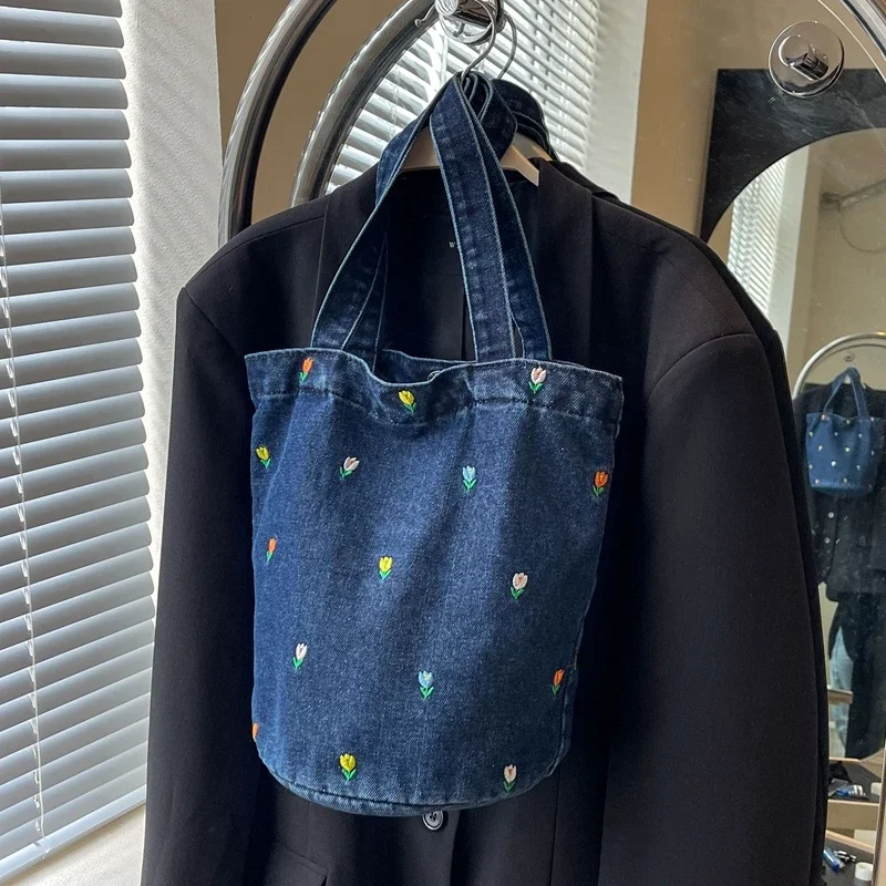 Hot Selling Embroidery Versatile Leisure Denim Fashionable Women\'s Shoulder Bag 2024 New Trend Large Capacity Bucket Bags