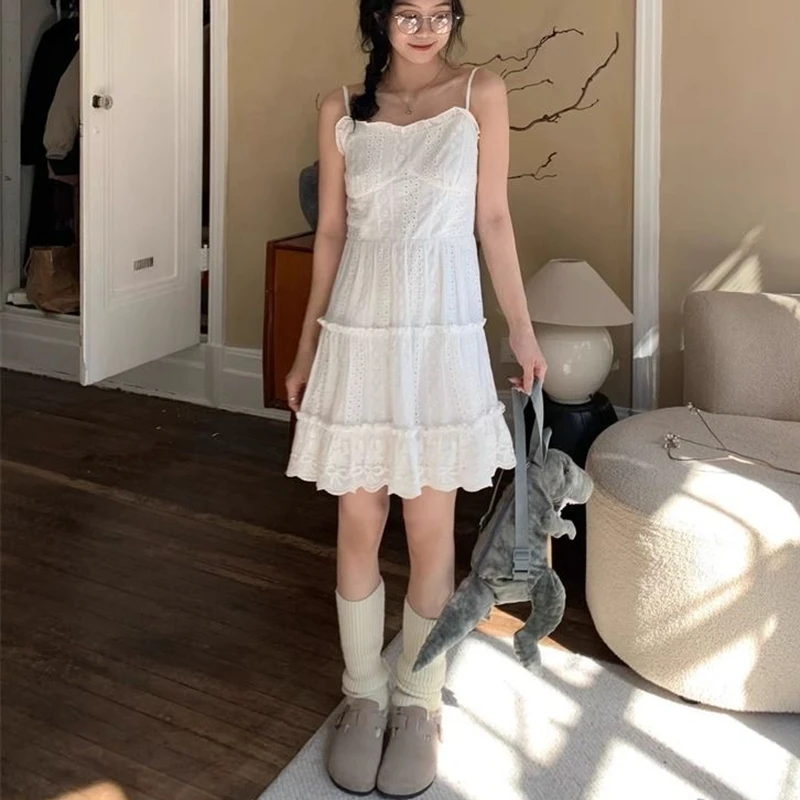 Coreano bonito sem mangas vestido de renda branca primavera verão de uma peça em camadas vestido deslizante plissado a linha curto mini vestido feminino