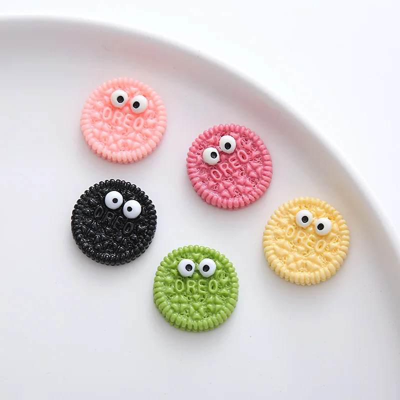 

5pcs Simulated Eye Biscuits Resin Flatback Phone Case Charms Children's Hairpin Hats Decorative Materials