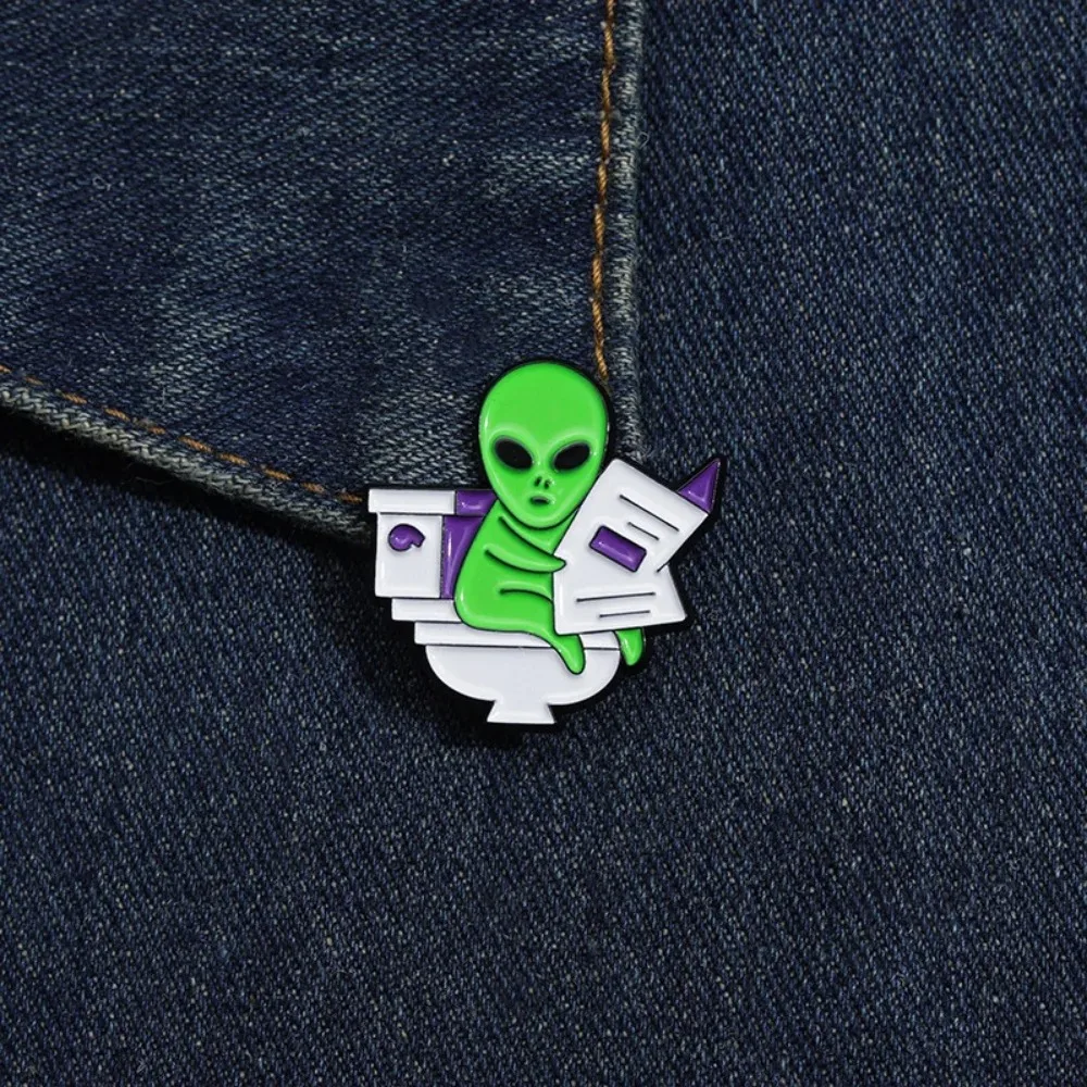 Cartoon Aliens Brooches Enamel Pins Badges Reading Newspapers Lapels Shirts Metal Friends Jewelry Custom Accessories
