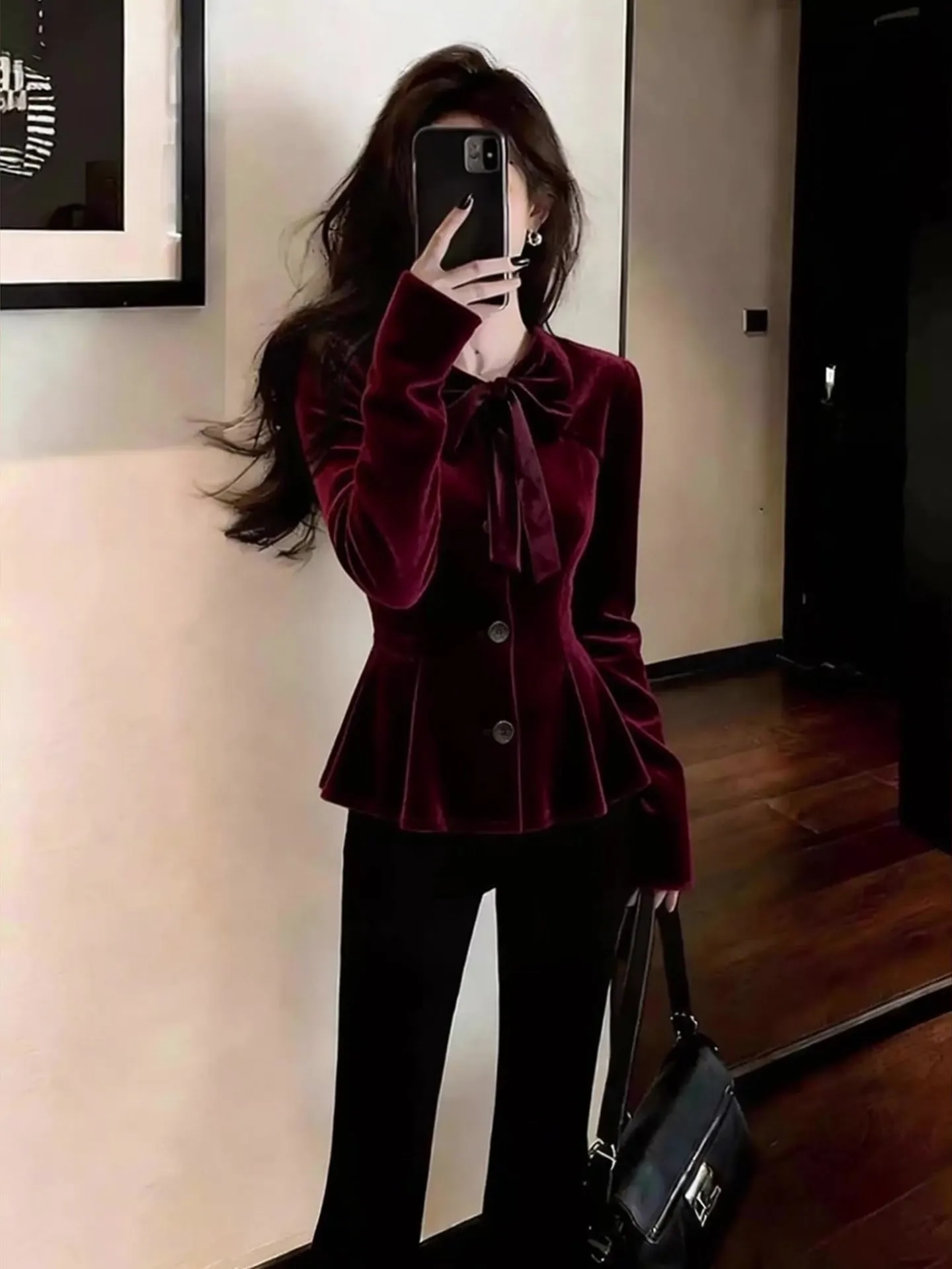

Elegant Wine Red Velvet Shirt Women's Long Sleeve Knot Waist Cinched Versatile Business Casual Fashion Top