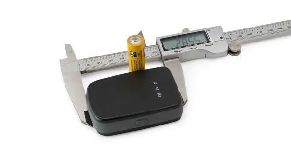 Mini lokalizator GPS do monitoringu mobilnego, smartfonów i polowań.