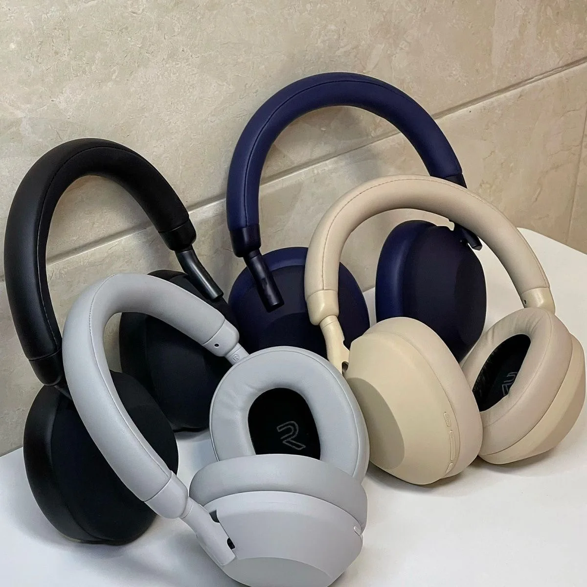 

WH1000XM5 true wireless Bluetooth headset with stereo sound for sports games, suitable for Sony