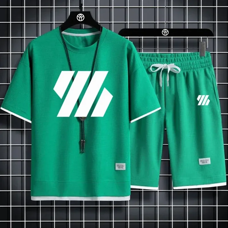 2025 新しいメンズスポーツウェアファッション半袖スポーツウェアメンズスポーツウェア夏のメンズツーピースカジュアル T シャツとショーツセット