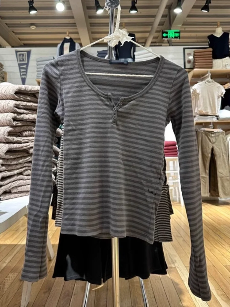 Three Buttons Stripes Long Sleeve T-shirts Women Autumn Soft Cotton O-Neck Vintage Top Female Vintage Y2k Streetwear Tees 2023