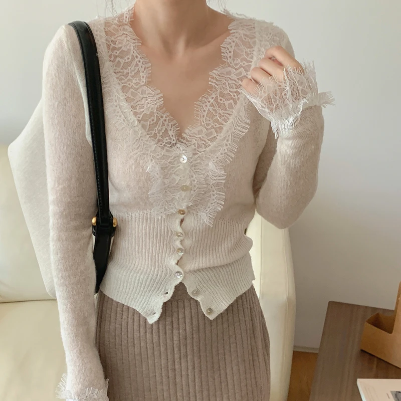 

Lace Long Sleeve V-neck Fritillary Button Knit Women's Top Cardigan French Slim Blouse 2023 Autumn New Chic Lady Sweet Elegance