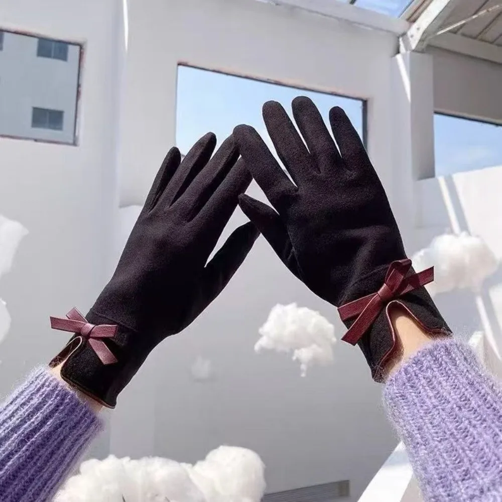 Touch Screen Compatible Winter Driving Gloves Windproof Material Elastic Cuff Touch Screen Gloves Bow Design Thickened