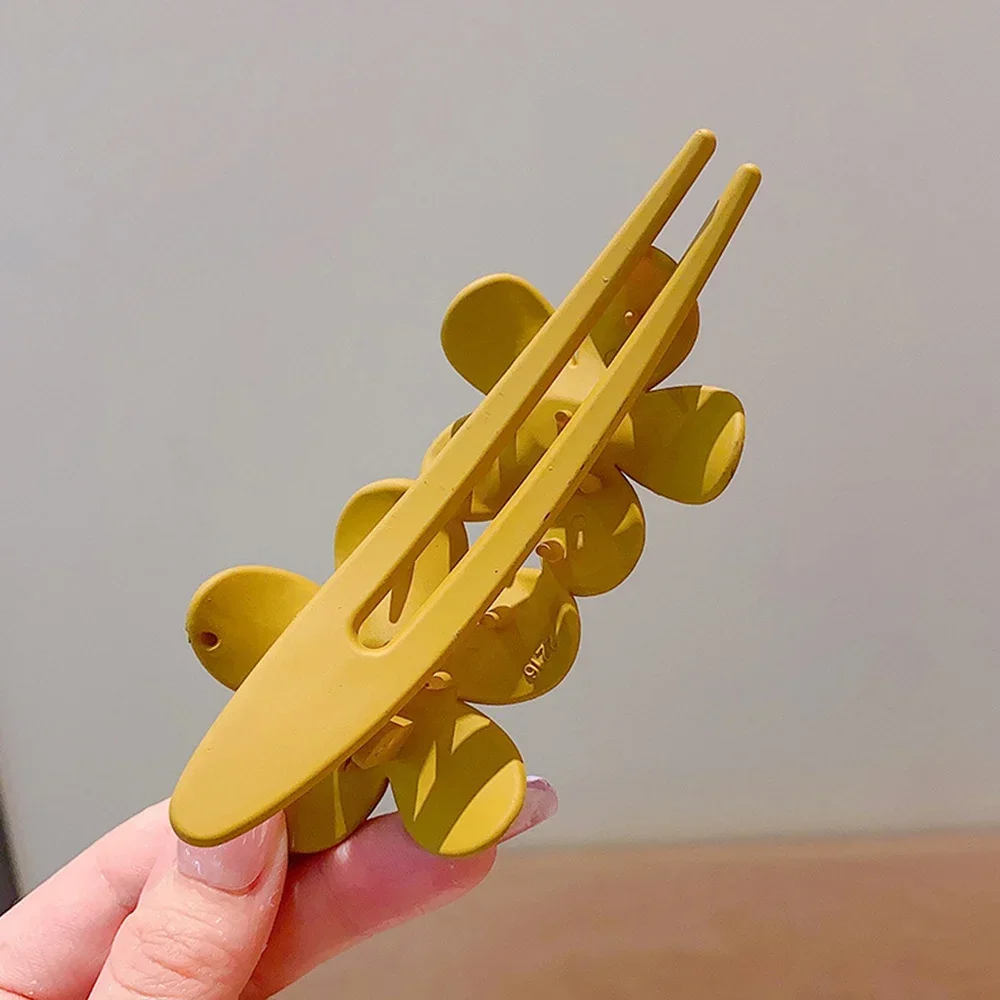 

Matte Frosted Flower Hair Claw Clips for Women & Girls Stylish Hairpin for Thin/Thick/Curly Hair Kids Hair Accessories Barrettes