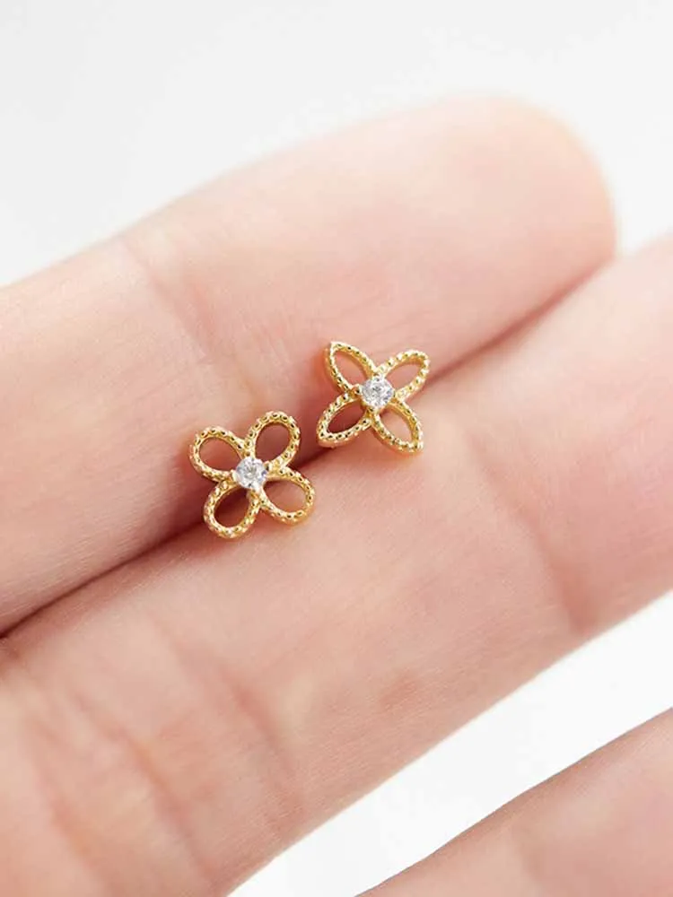 925 Sterling Silver Plated 14K Gold Four Clover Flower Asymmetrical Ear Thread Earring Woman Fashion Jewelry Accessory Love Gift