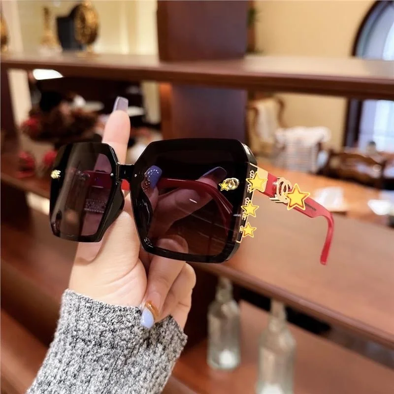 

Classic Fashion High Quality Polarized Women's Sunglasses UV Anti-Ultraviolet Sunglasses(DS-7731)