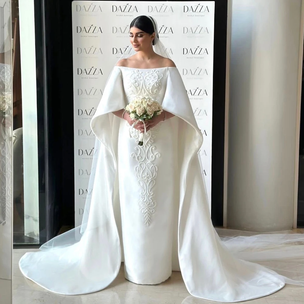 

Elegant White Wedding Dress Fashion Strapless 3D Lace Appliques Court Train Straight Bride Dress with Cape Sleeves Dubai Arabian