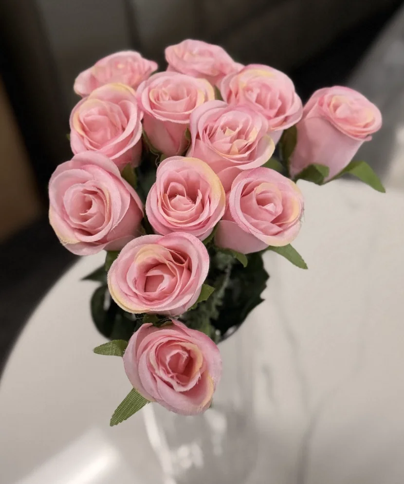 

12 Pieces Professional Artificial Plants & Flowers