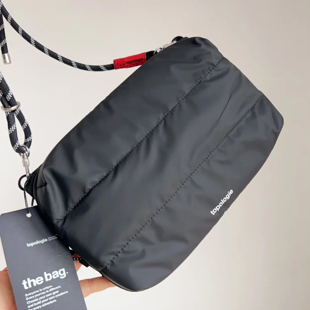 2026 última novedad nube bolsa grande para botella de agua bolso cruzado ocio deportes al aire libre impermeable senderismo viento Neutral