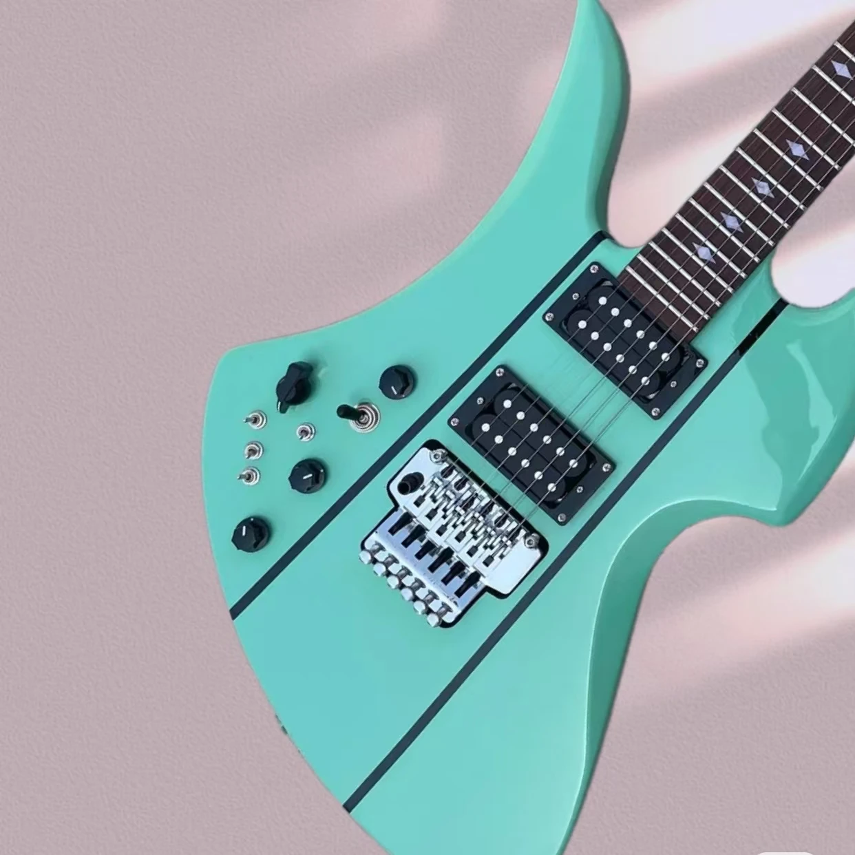 

New BC Left Hand Green Electric Guitar with Double Shake Tremolo Bridge
