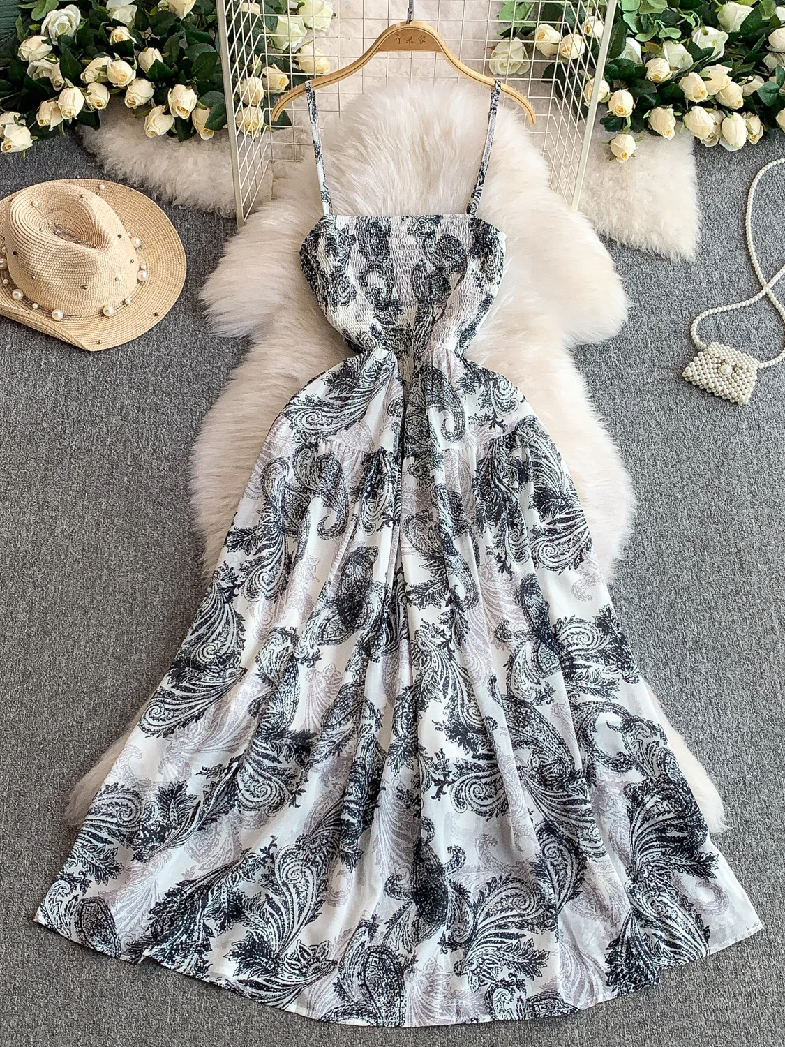 Bedrucktes Hosenträgerkleid für Damen, Sommer, elastisch, plissierte Taille, schlankes langes Kleid, Party, Boho, Strandurlaub