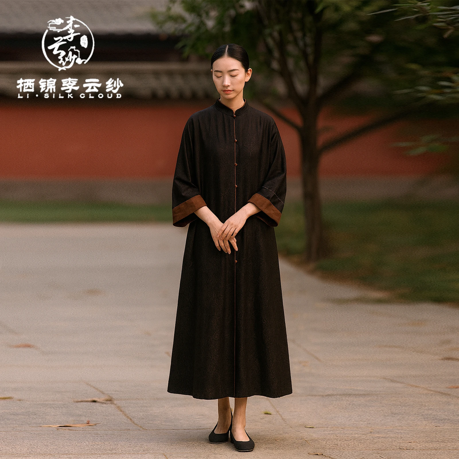 

Длинное осеннее пальто LI SILK CLOUD Xiangyunsha — традиционный китайский дизайн, дышащая ткань, повседневная осенняя одежда, Гуандунская черная груша