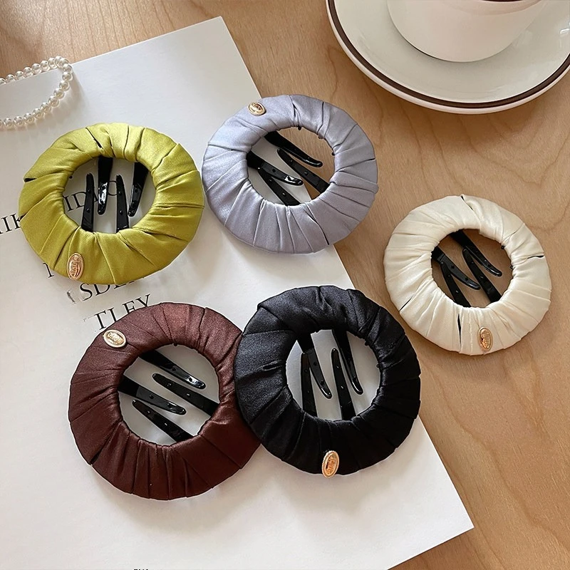 5colors Creative Comfortable Fashion Flat Pancake Hair Claw Clip Sports Bun Holder No-Pull Hair Accessory For Women Ideal For Da