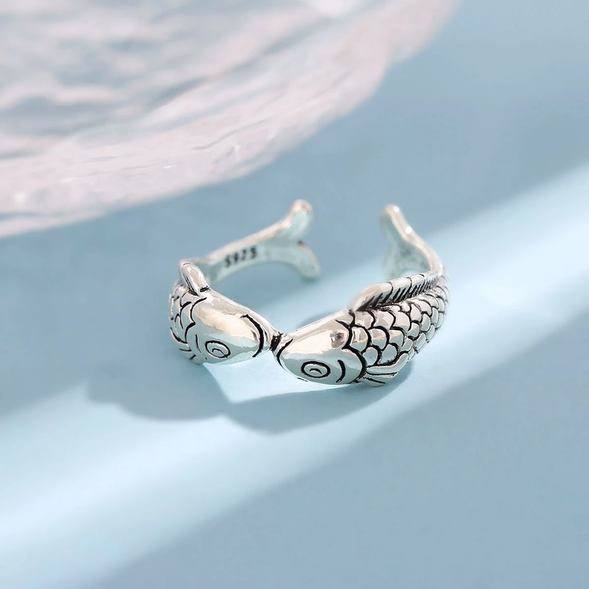 New Retro 925 Sterling Silver Jewelry Thai Silver Fashion Small Goldfish Pisces Fish Kiss Animal Elegant Opening Rings    R143