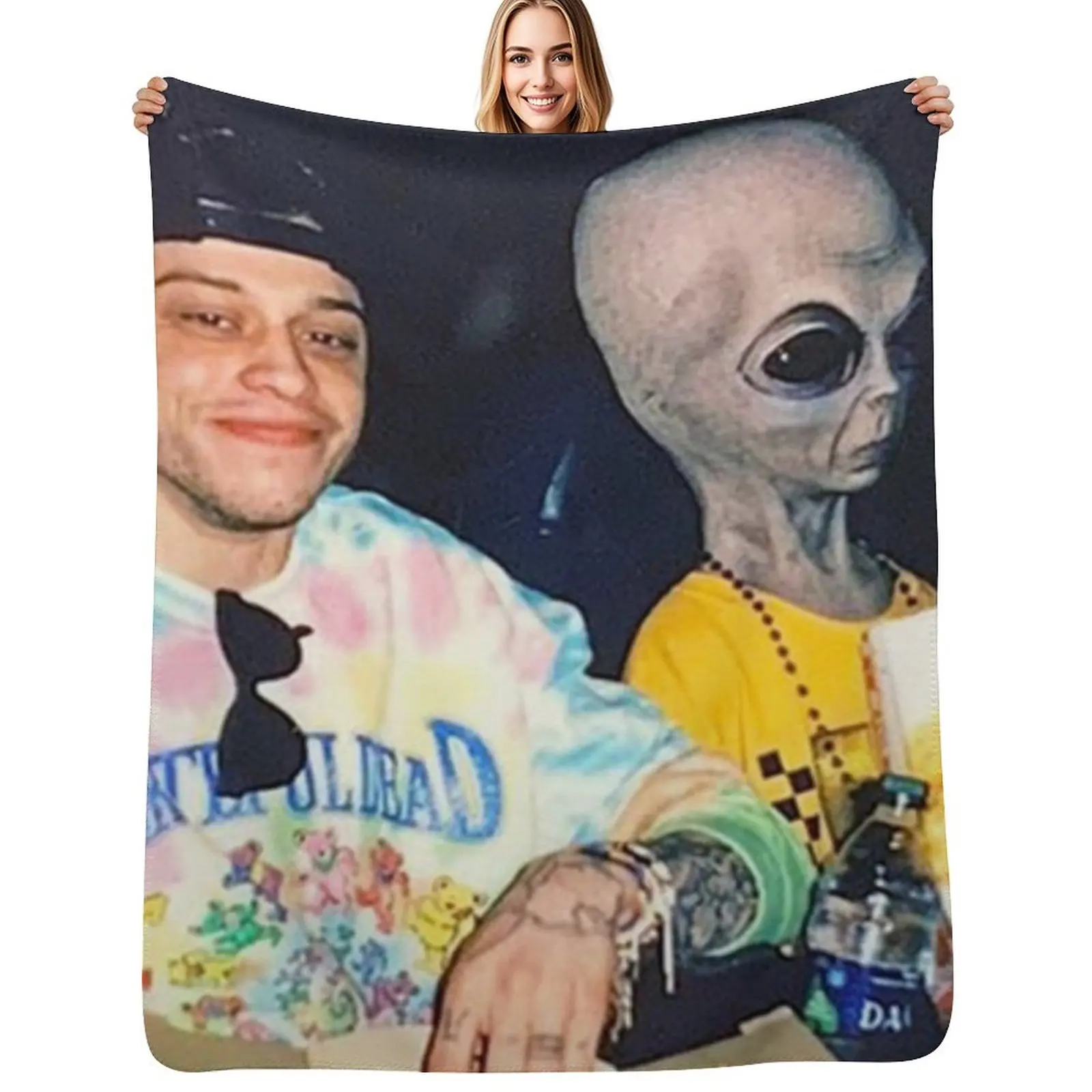 

pete davidson alien Throw Blanket For Sofa Thin Soft Plush Plaid Plush Blankets For Bed Blankets