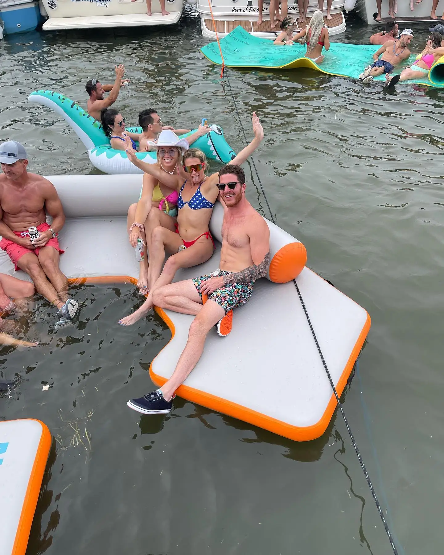 

Premium Pvc Inflatable Floating Island Dock Platform Large Mat Summer Aqua Water Party Pool Leisure Model