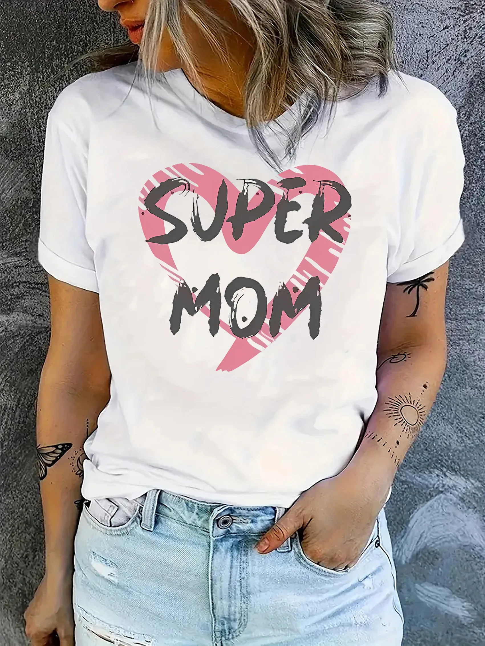 

Женская повседневная футболка с рисунком SUPER MOM и розовым сердечком, летние уличные футболки в стиле Харадзюку с короткими рукавами