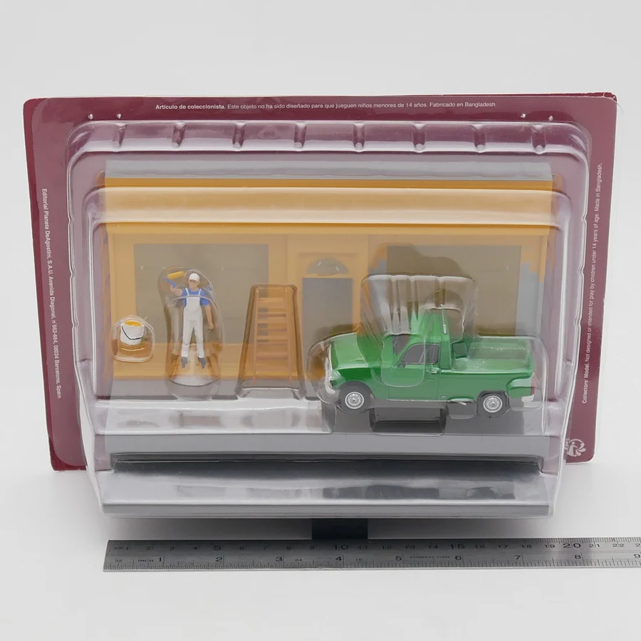 

Diecast Ixo 1:43 Scale Renault 4 Renault Pickup Painter Car Scene Alloy Car Model Collectible Toy Gift Souvenir Display Ornament