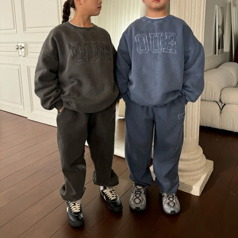 

2025 Winter New Children Letter Tracksuit Outfits Boys Girls Fleece Sweatshirt + Pants 2pcs Suit Baby Warm Sports Clothes Set