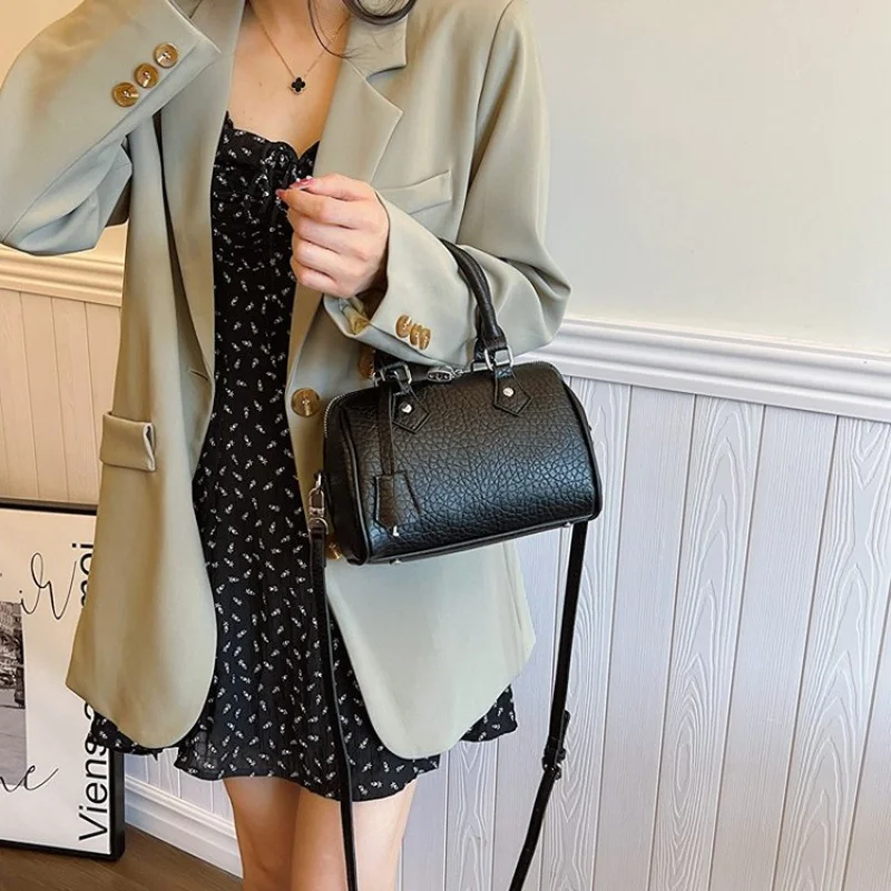 

Popular Classic High-End Leather Women's Tote Bag Luxury Brand Fashionable Elegant Vintage Commuter Daily Bag