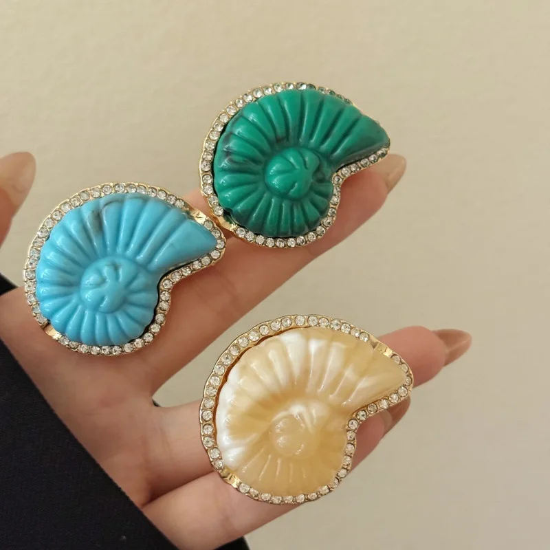 

Bohemia Ocean Style Natural Conch Shell Shaped Crystal Adjustable Open Metal Rings for Women Holiday Gift Travel Party Jewelry
