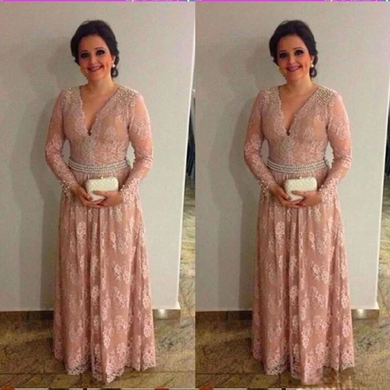 

Plus Size Long Sleeves Mother of the Bride Dresses A-Line Lace Appliques V-Neck Floor Length Prom Gown Women Formal Party Wear