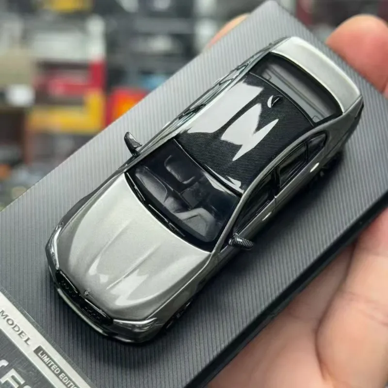 Modelo de Carro em Metal Diecast MJ 1:64 BMW M5 F90 Colecionáveis