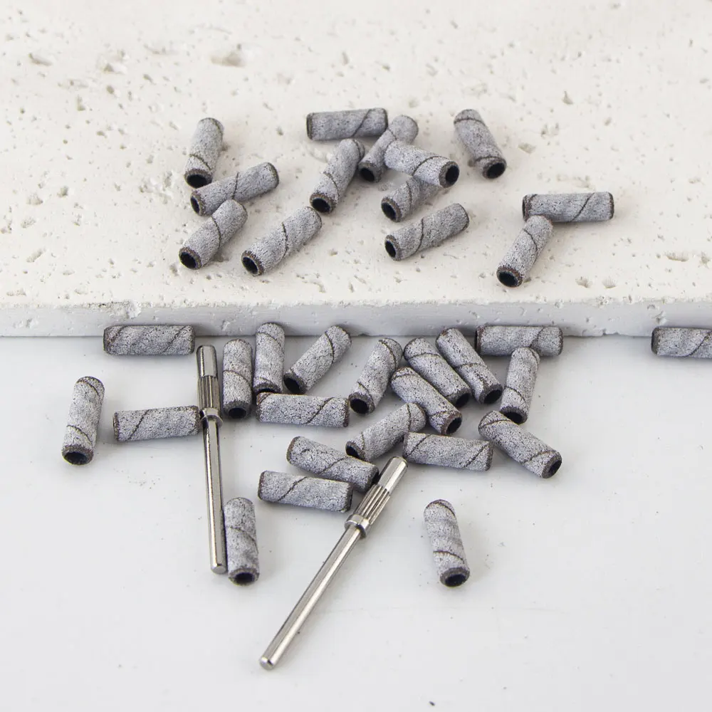 100 Uds. Mini bandas de lijado pequeñas de 3,1mm con 2 uds. Juego de brocas de mandril para quitar esmalte de uñas accesorios de herramientas de Gel